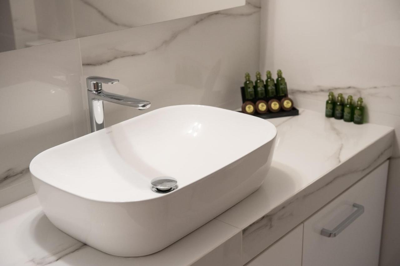 아테네 Newly Renovated Flat 500M From Subway Station 아파트 외부 사진
