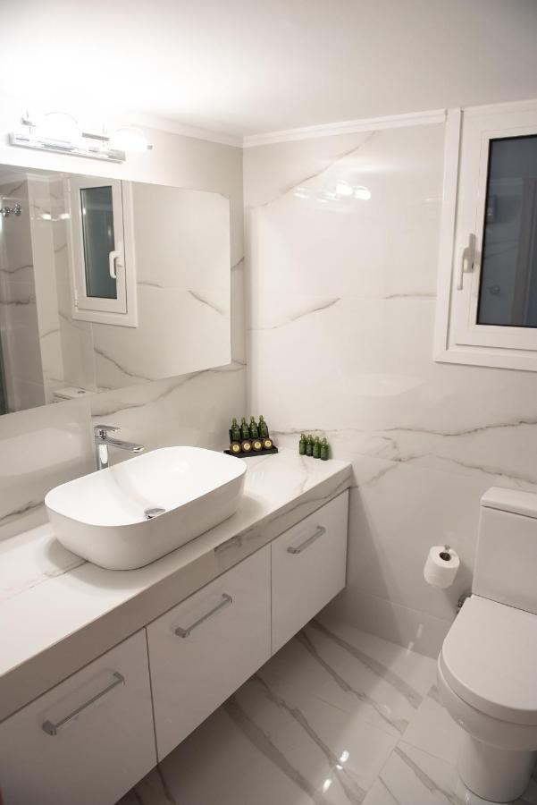 아테네 Newly Renovated Flat 500M From Subway Station 아파트 외부 사진